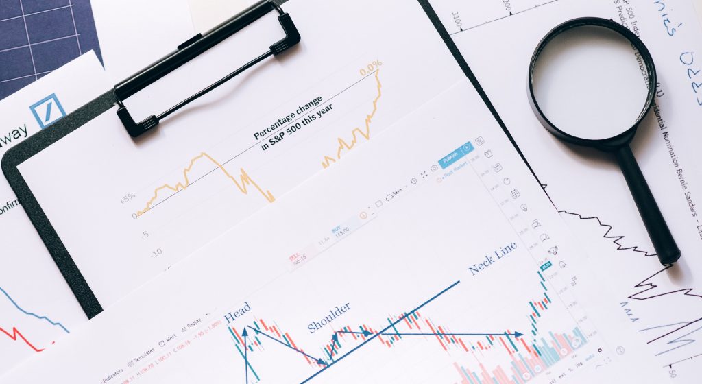 Understanding The Difference Between Fundamental And Technical Analysis understanding-the-difference-between-fundamental-and-technical-analysis